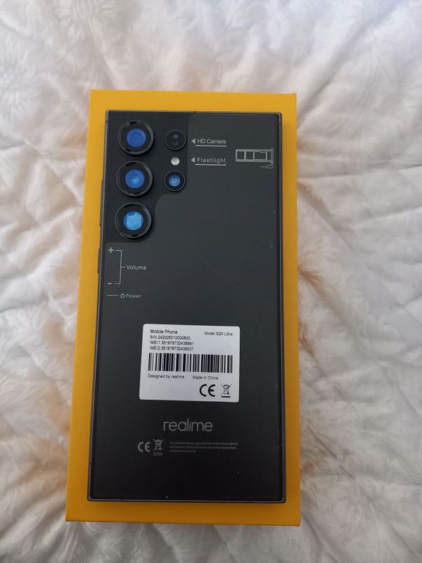 Realme s24 Ultra срочно сотилади Realme s24 Ultra срочно сотилади
