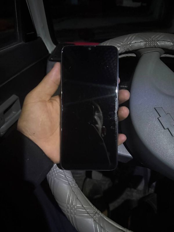 2 tel sotiladi abmen kuramiz 2 tel sotiladi abmen kuramiz