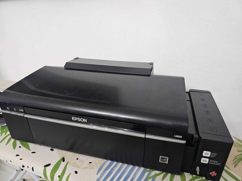 Epson L 800 Printer 6 Ta Rangli Foto va boshqa ishlarga idyal Epson L 800 Printer 6 Ta Rangli Foto va boshqa ishlarga idyal