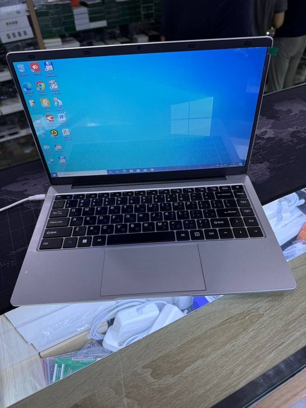 Noutbook Celeron N3350 DDR 8GB SSD 128GB Noutbook Celeron N3350 DDR 8GB SSD 128GB
