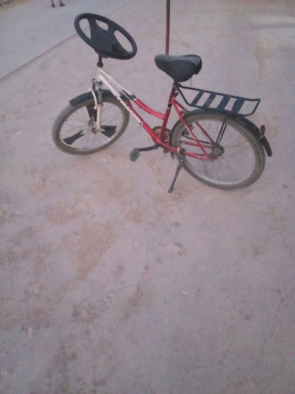 Velosiped sotiladi aybi yoʻq narx 550 Velosiped sotiladi aybi yoʻq narx 550