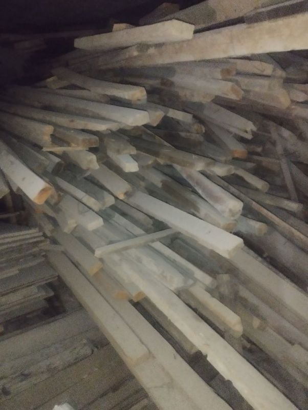 Stroymateriallar sotiladi srochni Stroymateriallar sotiladi srochni