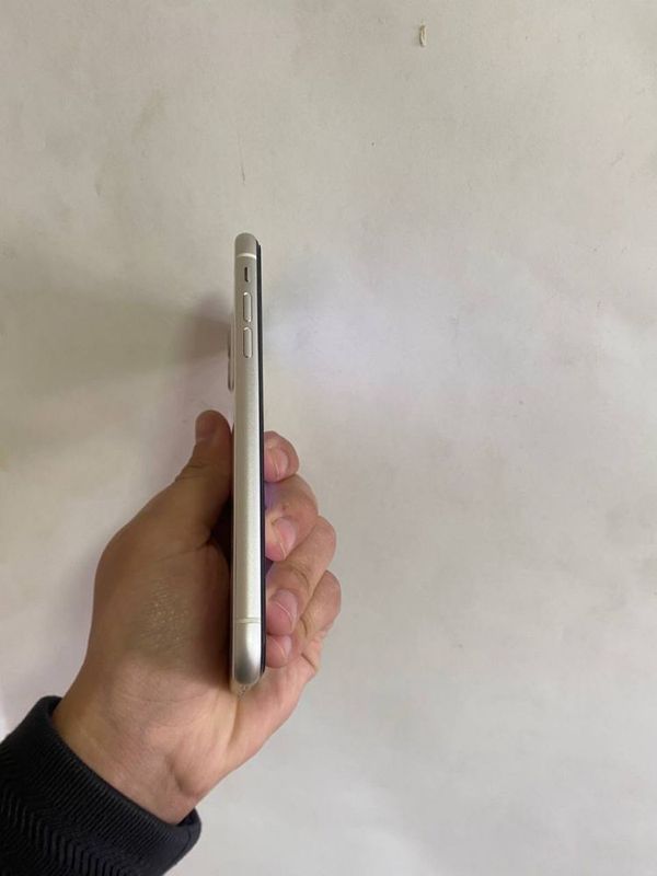 Iphone 11 srocni Iphone 11 srocni