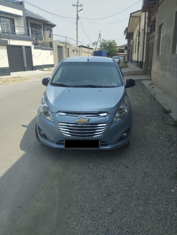 Spark 2014 faqat benzinda yurgan polniy navarotla qilingan Spark 2014 faqat benzinda yurgan polniy navarotla qilingan
