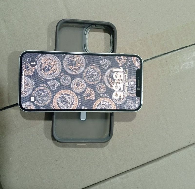 Iphone 12 yaxshi holatda Iphone 12 yaxshi holatda