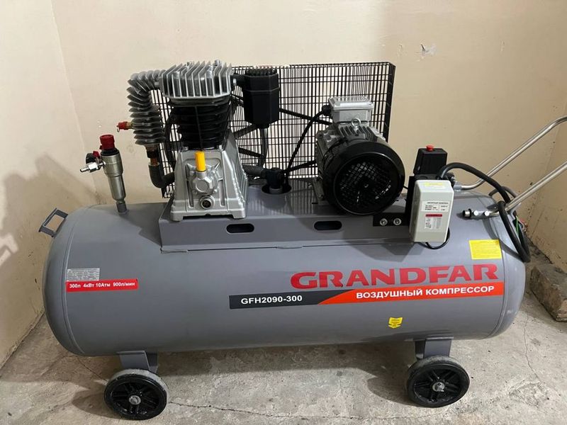 Kompressor engi 3 fazali Kompressor engi 3 fazali