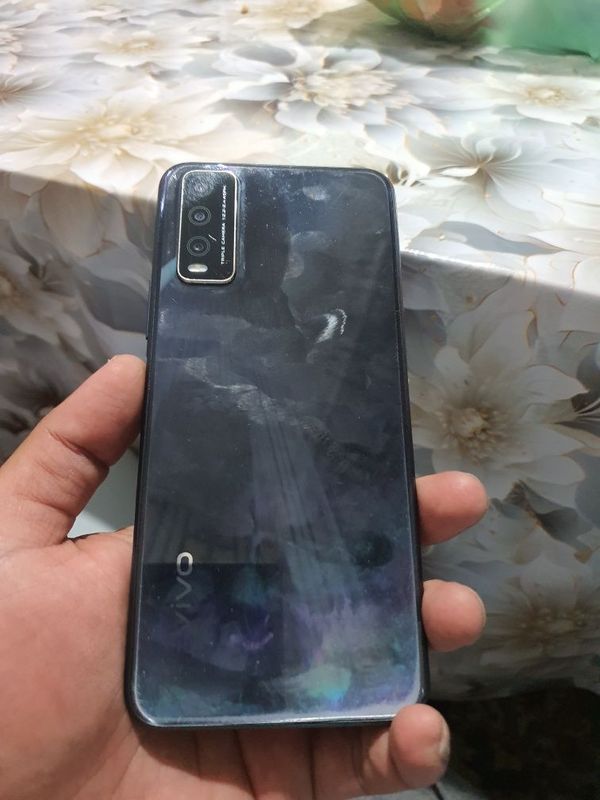 Vivo y 21 sotiladi xolati yaxshi Vivo y 21 sotiladi xolati yaxshi