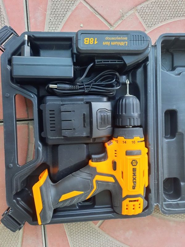 СРОЧНИ Drel elektronniy 18W СРОЧНИ Drel elektronniy 18W