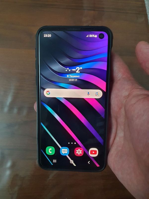 Samsung Galaxy S10E 6/128GB Black Gray Flagman Igravoy Holati Otlichni