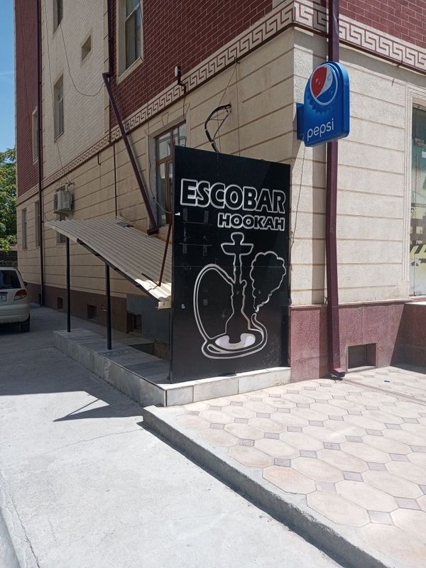 Arzon sotiladi kafe bar biznesga tayor Arzon sotiladi kafe bar biznesga tayor