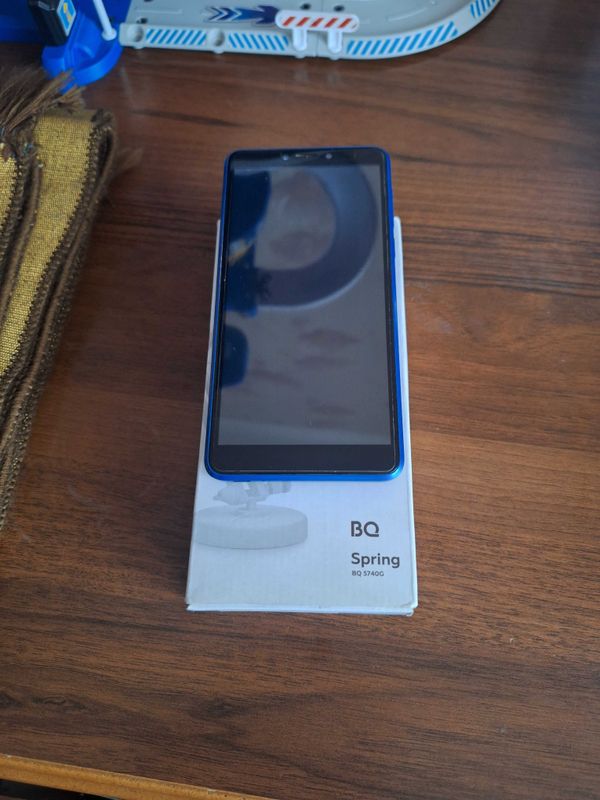 Продам телефон BQ-5740G Spring
