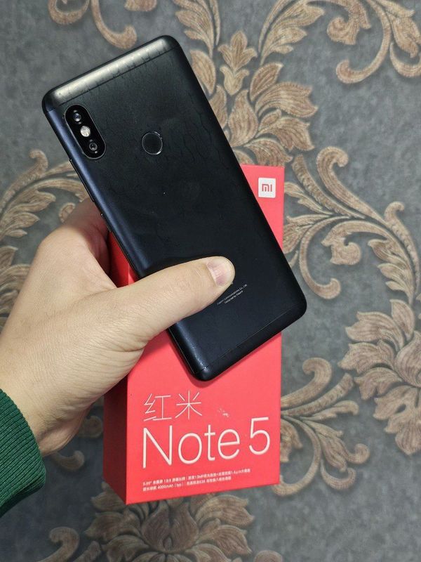 Redmi Note 5 sotiladi Redmi Note 5 sotiladi