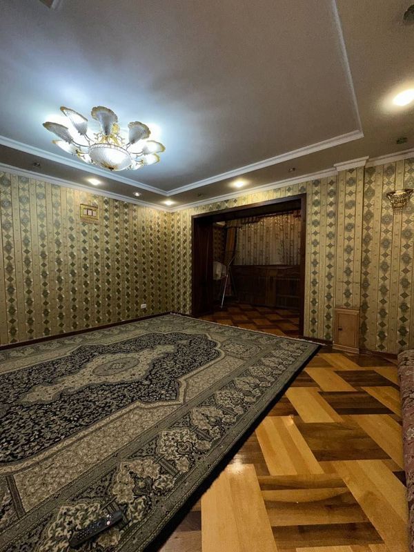 Продаётся 3/2/4 76м2 на ул. Шота Руставели. Продаётся 3/2/4 76м2 на ул. Шота Руставели.