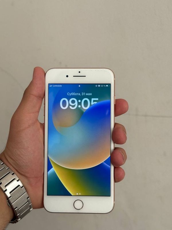 Iphone 8 Plus srochniy sotiladi