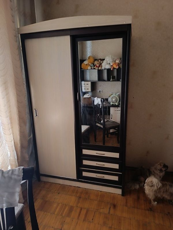 Продам шифонер в хорошем состоянии Продам шифонер в хорошем состоянии