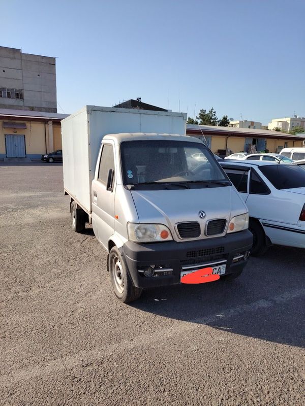 Dongfeng 2012 yil Dongfeng 2012 yil