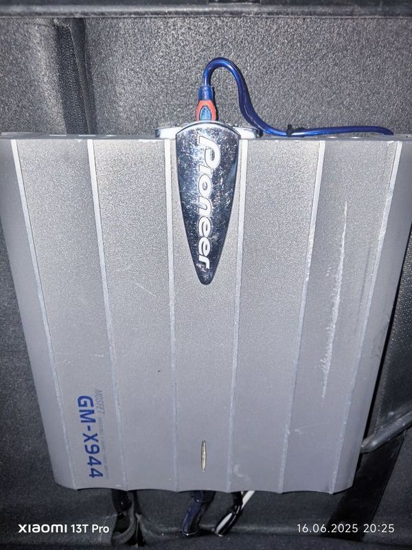Pioneer GM - X944