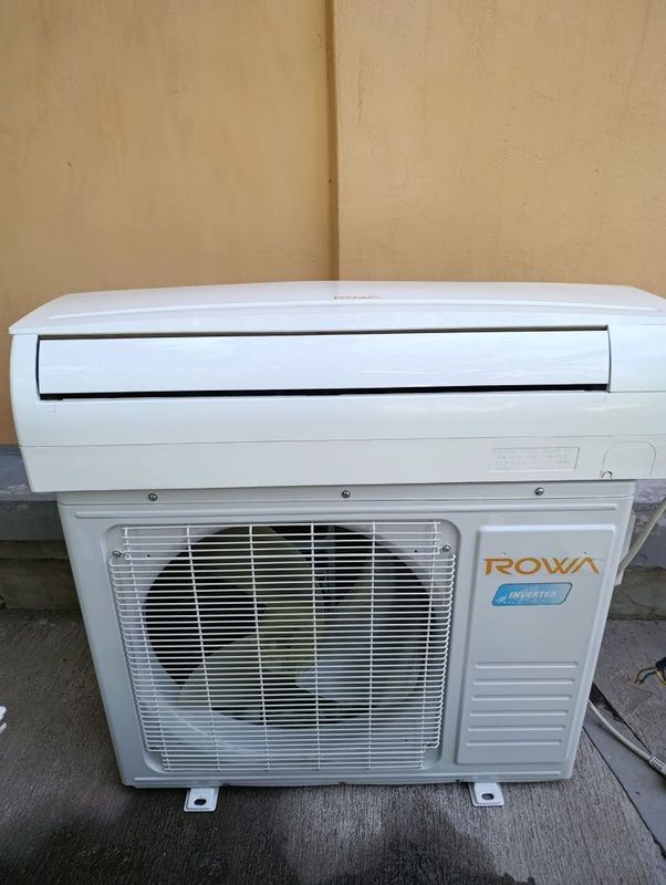 Продаётся кондиционер Rowa 12 invertor.