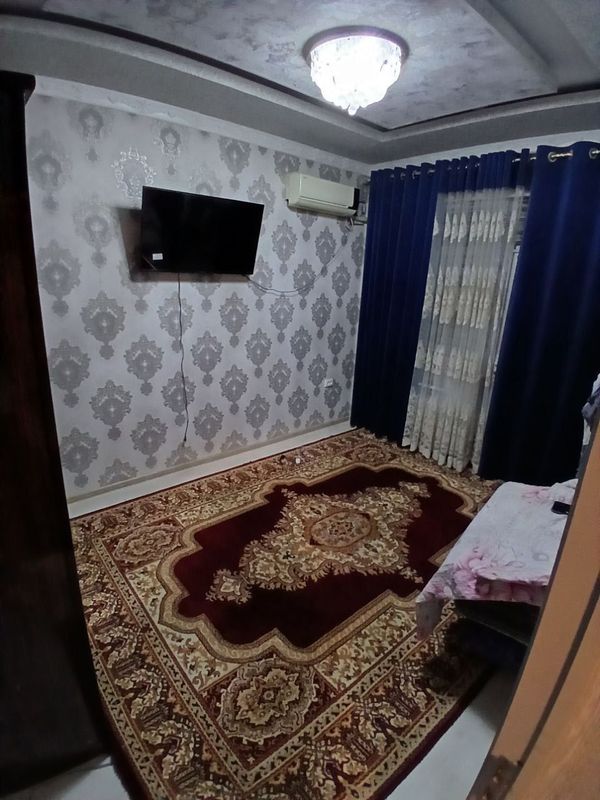 GORNIY INSTUT ORQASIDAN 16 ETAJLIK domlardan.2 honalik kvartira sot