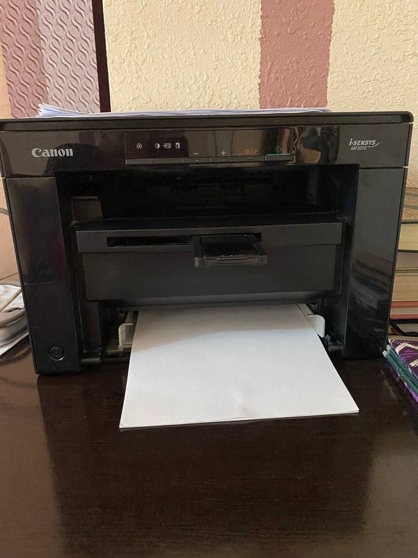 Принтер 3/1 чорно белый