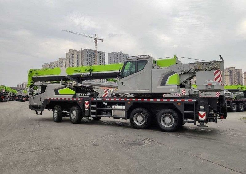 Zoomlion ZTC550V552M Автокран – 55 тонна Zoomlion ZTC550V552M Автокран – 55 тонна