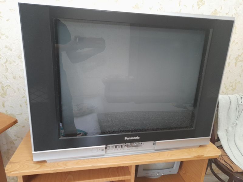 Б/У Телевизор Panasonic Colour TV Б/У Телевизор Panasonic Colour TV