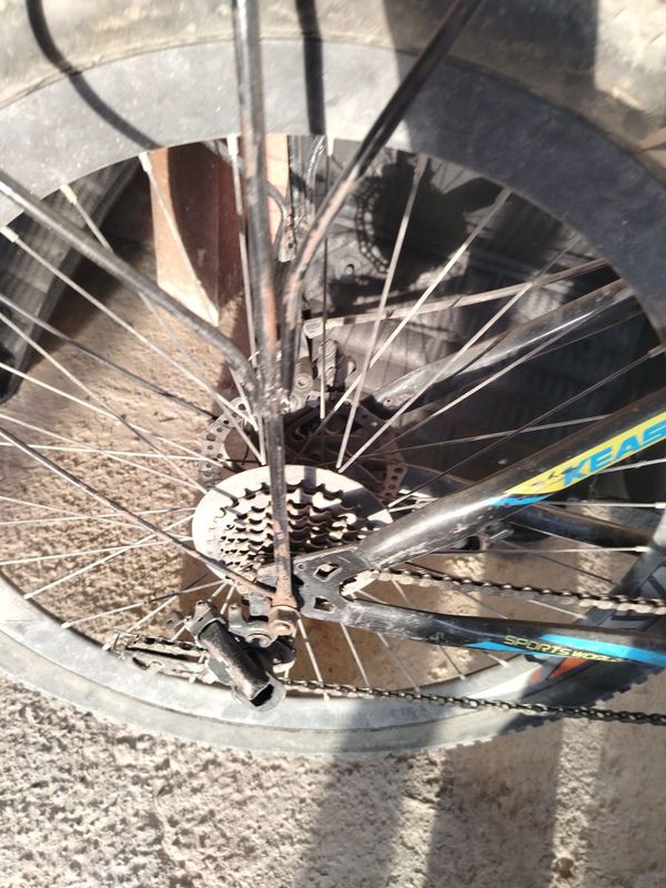 Velosiped sotiladi
