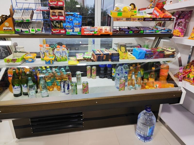 Срочно продается витринный холодильник, в идеальном состоянии Срочно продается витринный холодильник, в идеальном состоянии