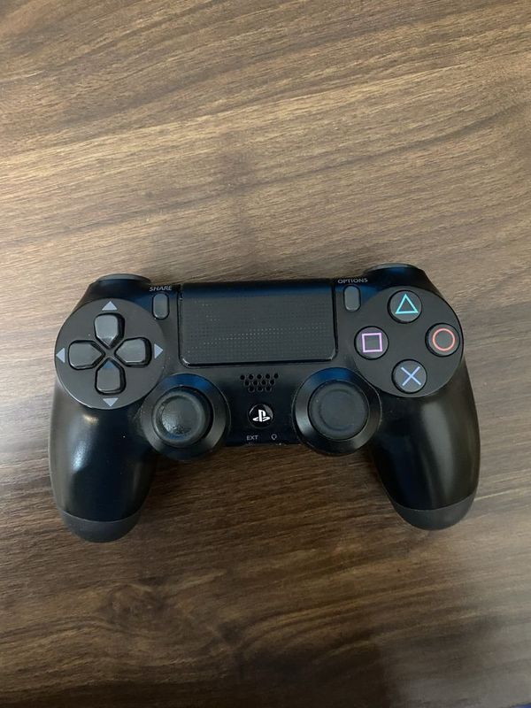 Djoystik ps4 yaxzi holata