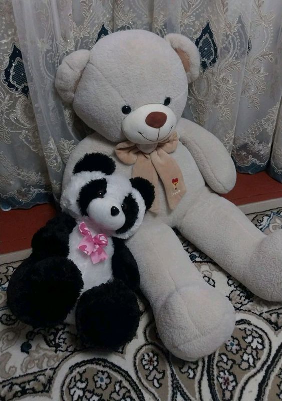 Ayiq sotiladi holati zo‘r 2metrli bonusga panda Ayiq sotiladi holati zo‘r 2metrli bonusga panda