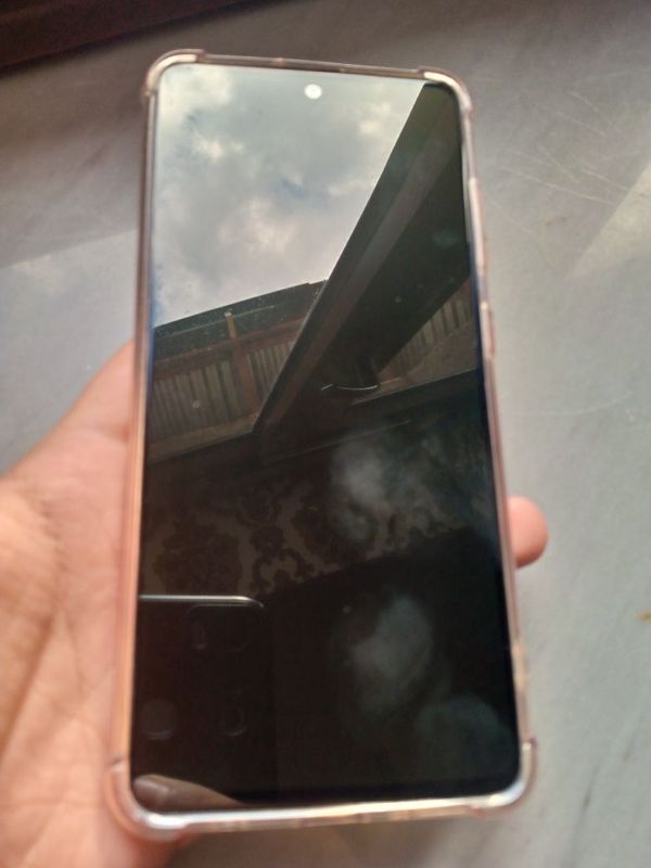 Samsung a51 xotirasi 128gb Samsung a51 xotirasi 128gb