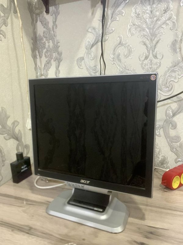 Acer Monitor, yaxshi qulay Kichikroq Acer Monitor, yaxshi qulay Kichikroq