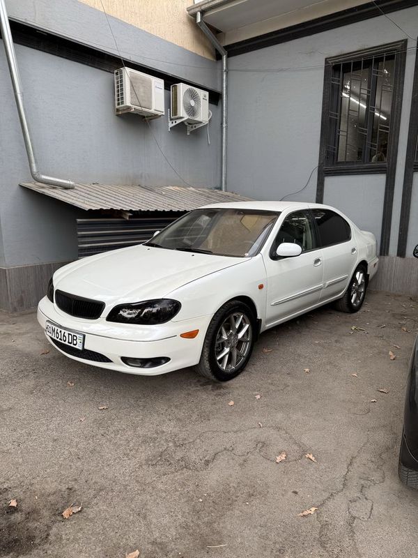 Nissan Maxima A34
