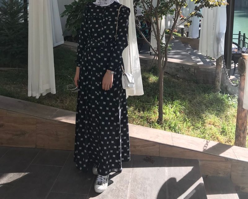 Yengi koylak 2 marta kiyilgan 500 ming som Yengi koylak 2 marta kiyilgan 500 ming som
