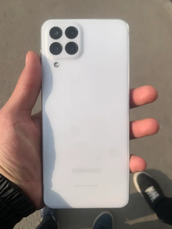 samsung M33 sotiladi