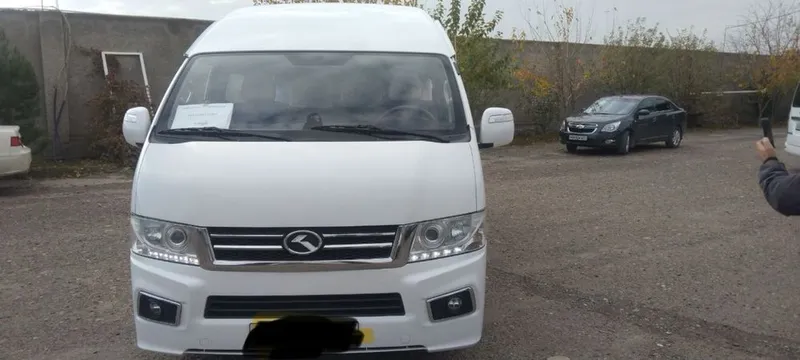 sotiladi King long mikroavtobus 17+1