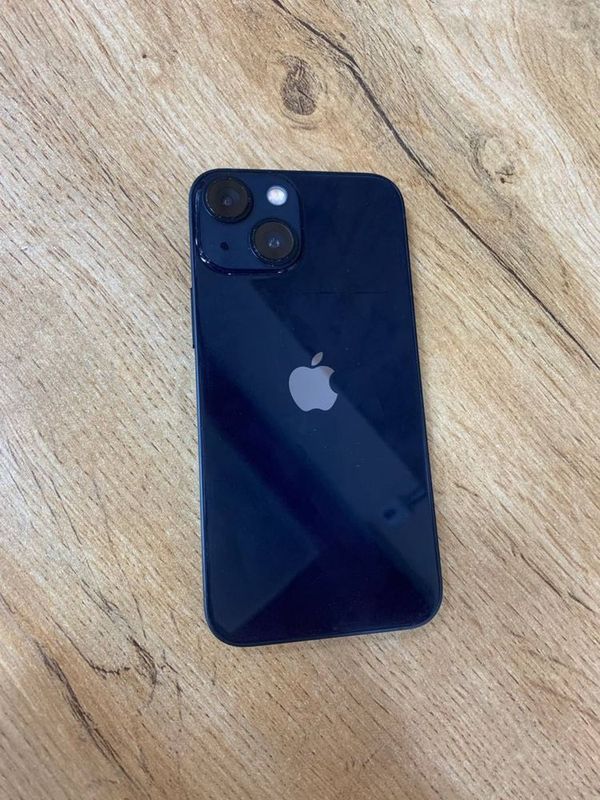 Iphone 13 mini idealniy