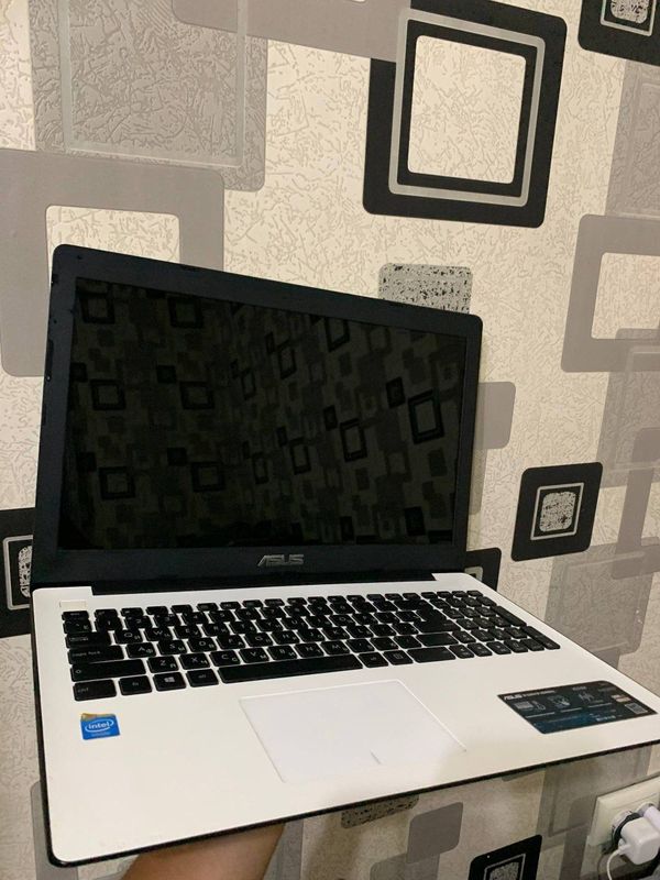 Asus X553M noutbuk Asus X553M noutbuk