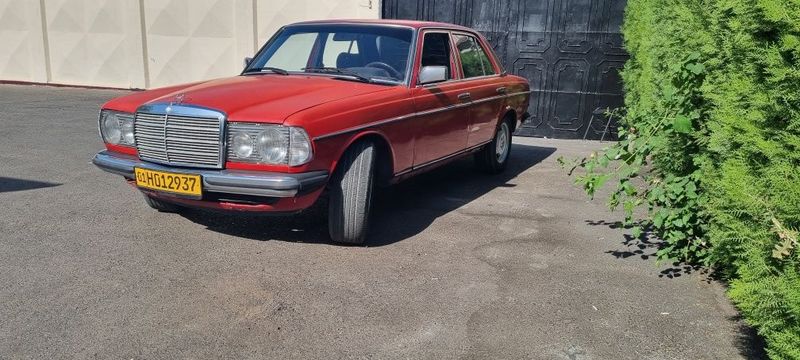 Продаю мерседес W 123 mercedes 82 г