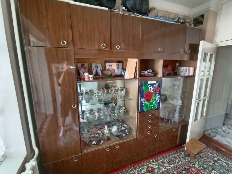 Продаётся стенка и тумба Продаётся стенка и тумба