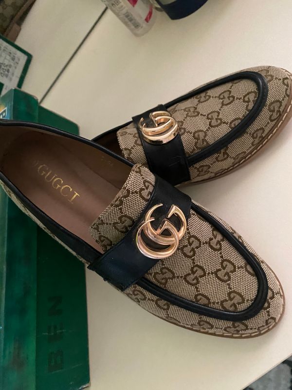 Gucci tufli qulay 38 razmer Gucci tufli qulay 38 razmer