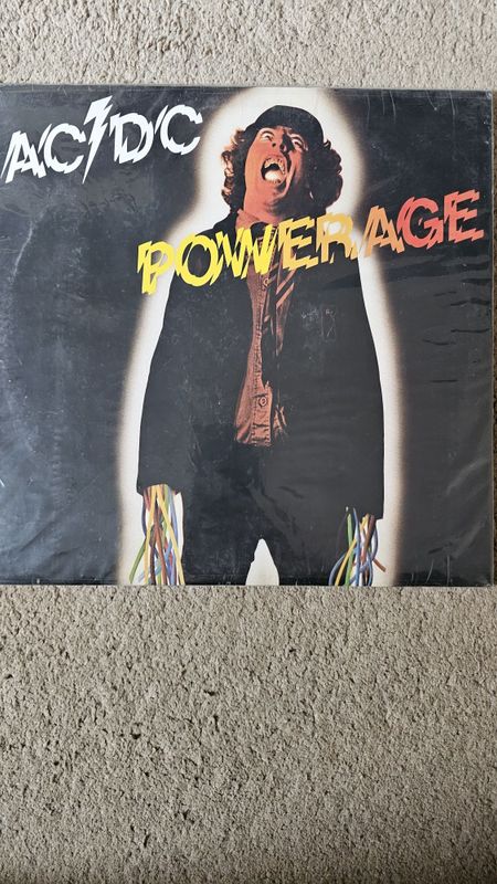 Продается виниловая пластинка AC/DC-POWERAGE,1978 г.