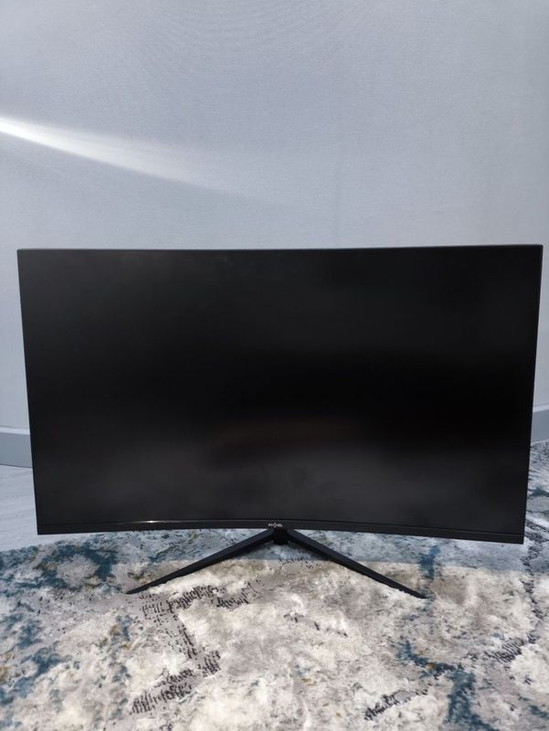 Monitor 27 / 200hz Pixel Monitor 27 / 200hz Pixel