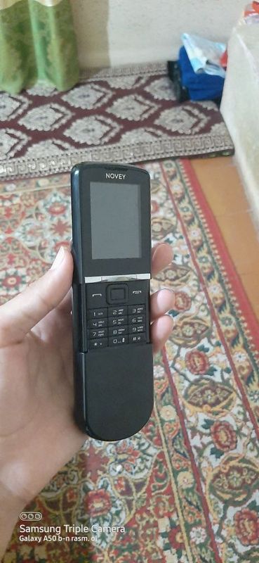 Telefon Sotiladi modeli novey n880 karopka dakument hamma narsasi bor