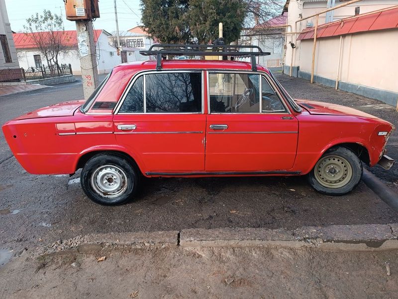 vaz 21/06 1982 Holati yaxshi azgina rashodi bor Gaz ruhsati bor