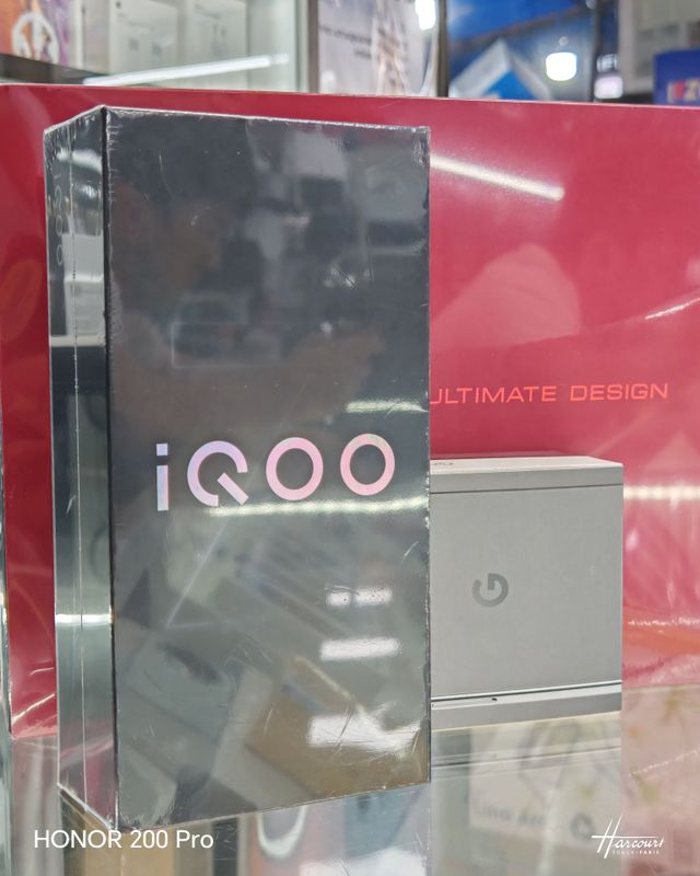 Vivo Iqoo Z10 Turbo Pro 12/256 с регистрацией Vivo Iqoo Z10 Turbo Pro 12/256 с регистрацией
