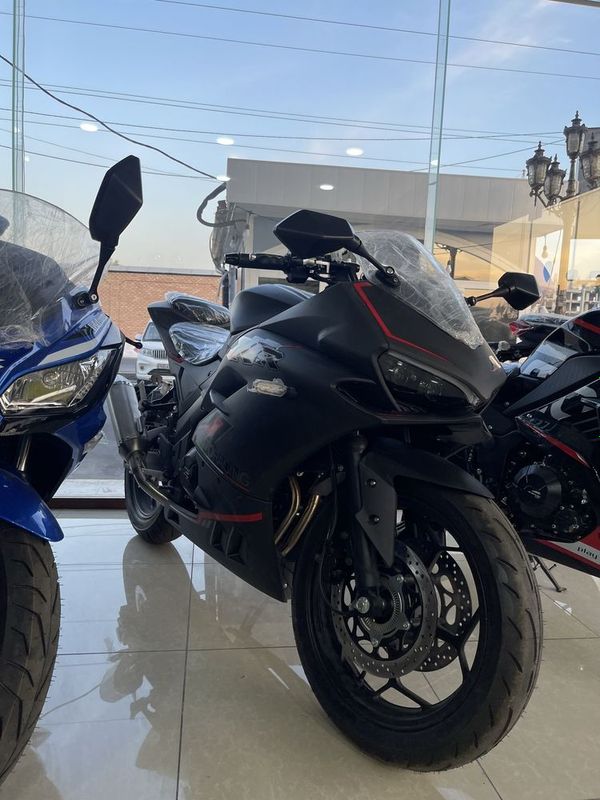 Мотоцикл DUCATTI 400kub Кредит Мотоцикл DUCATTI 400kub Кредит