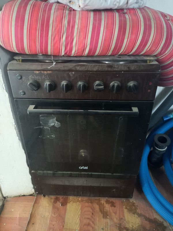 Gaz Plita / Elektr plita Gaz Plita / Elektr plita