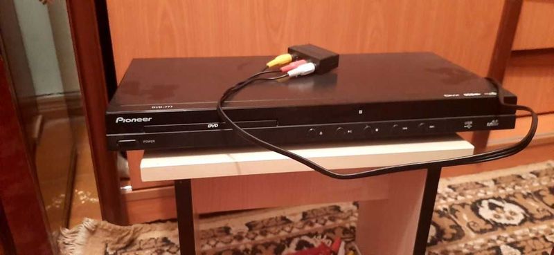 DVD PLAYER PIONEER 150.000.с дисками.