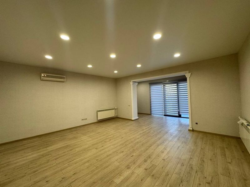 Аренда под офис 3 минут от меьро Хамида Алимжана 65м2 1300$